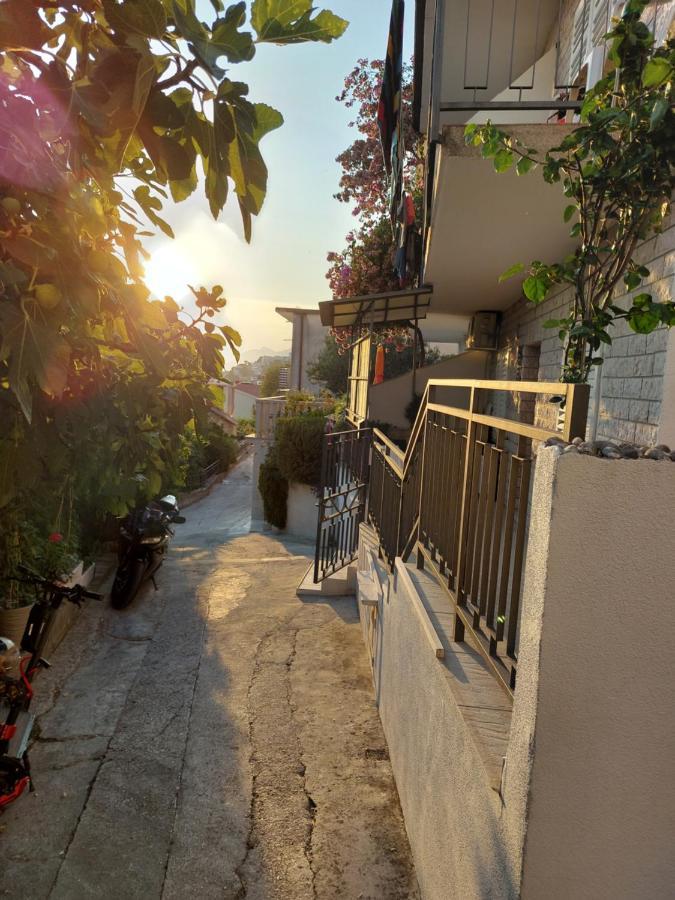 Apartmani Luka Baška Voda Extérieur photo