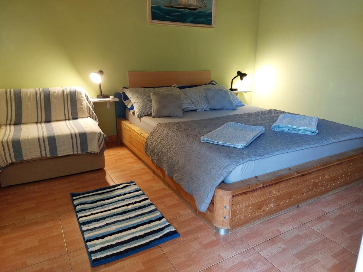 Apartmani Luka Baška Voda Extérieur photo