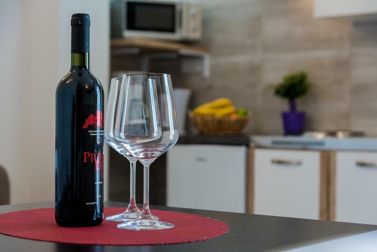 Apartmani Luka Baška Voda Extérieur photo