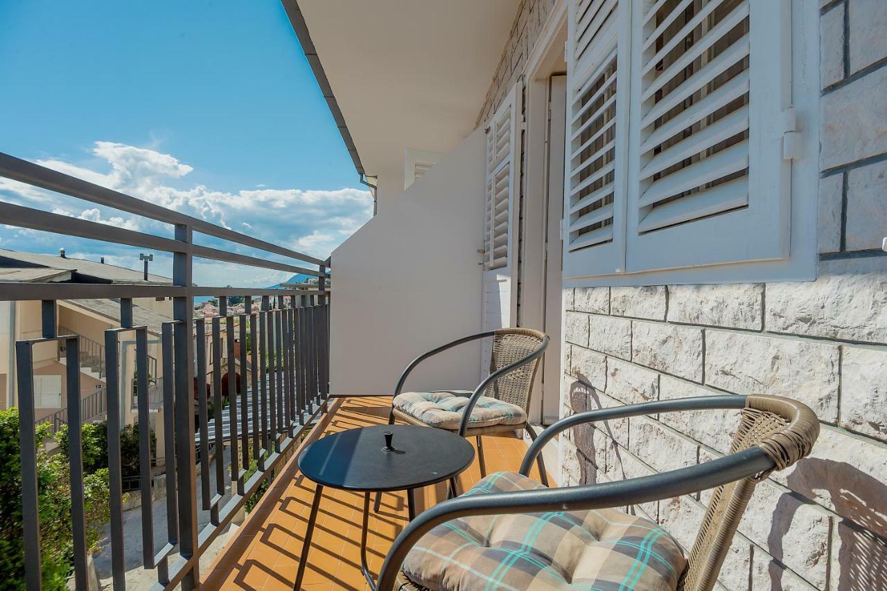 Apartmani Luka Baška Voda Extérieur photo