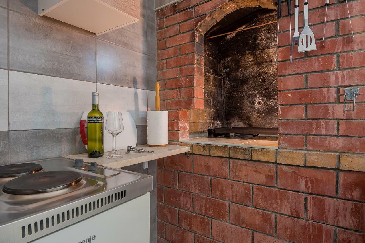 Apartmani Luka Baška Voda Extérieur photo