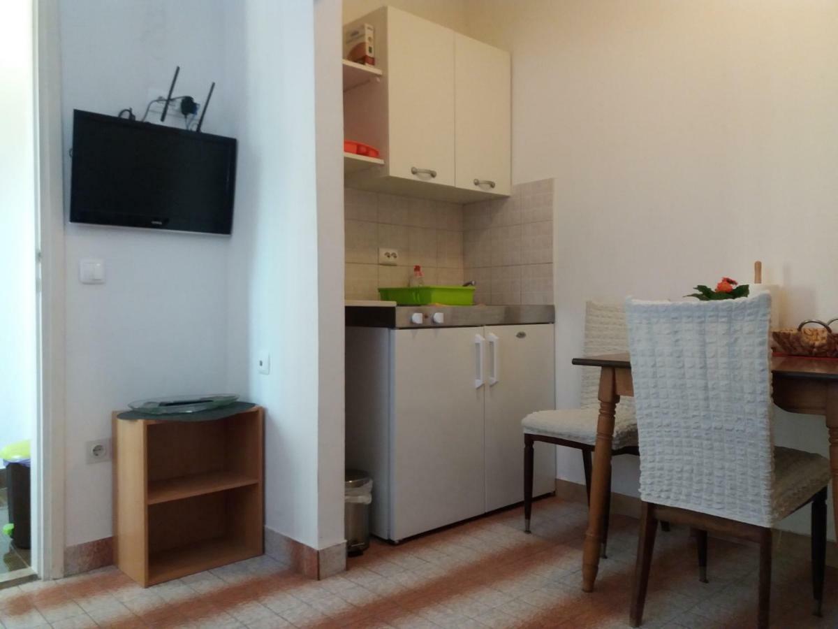 Apartmani Luka Baška Voda Extérieur photo